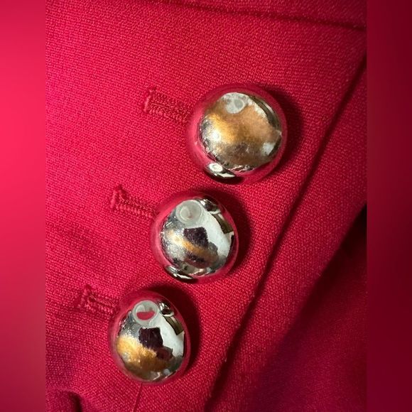 WHITE HOUSE BLACK MARKET Women's Red pea coat trench jacket pearl button
Sz M - Picture 15 of 16